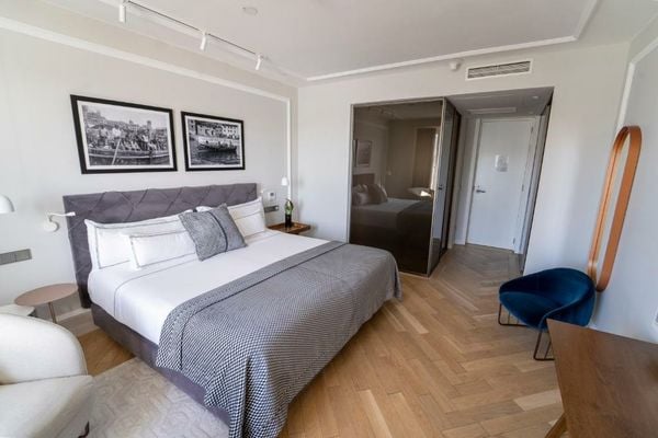 Lasala Plaza Hotel