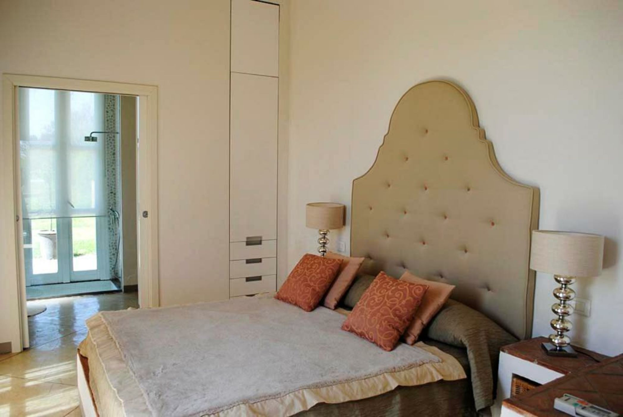 Fontelunga Villa Sleeps 6 with Pool and Air Con