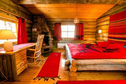 Kakslauttanen Arctic Resort - Igloos and Chalets