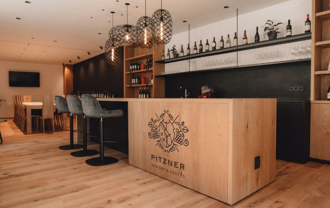 Pitzner - Winery & Suites