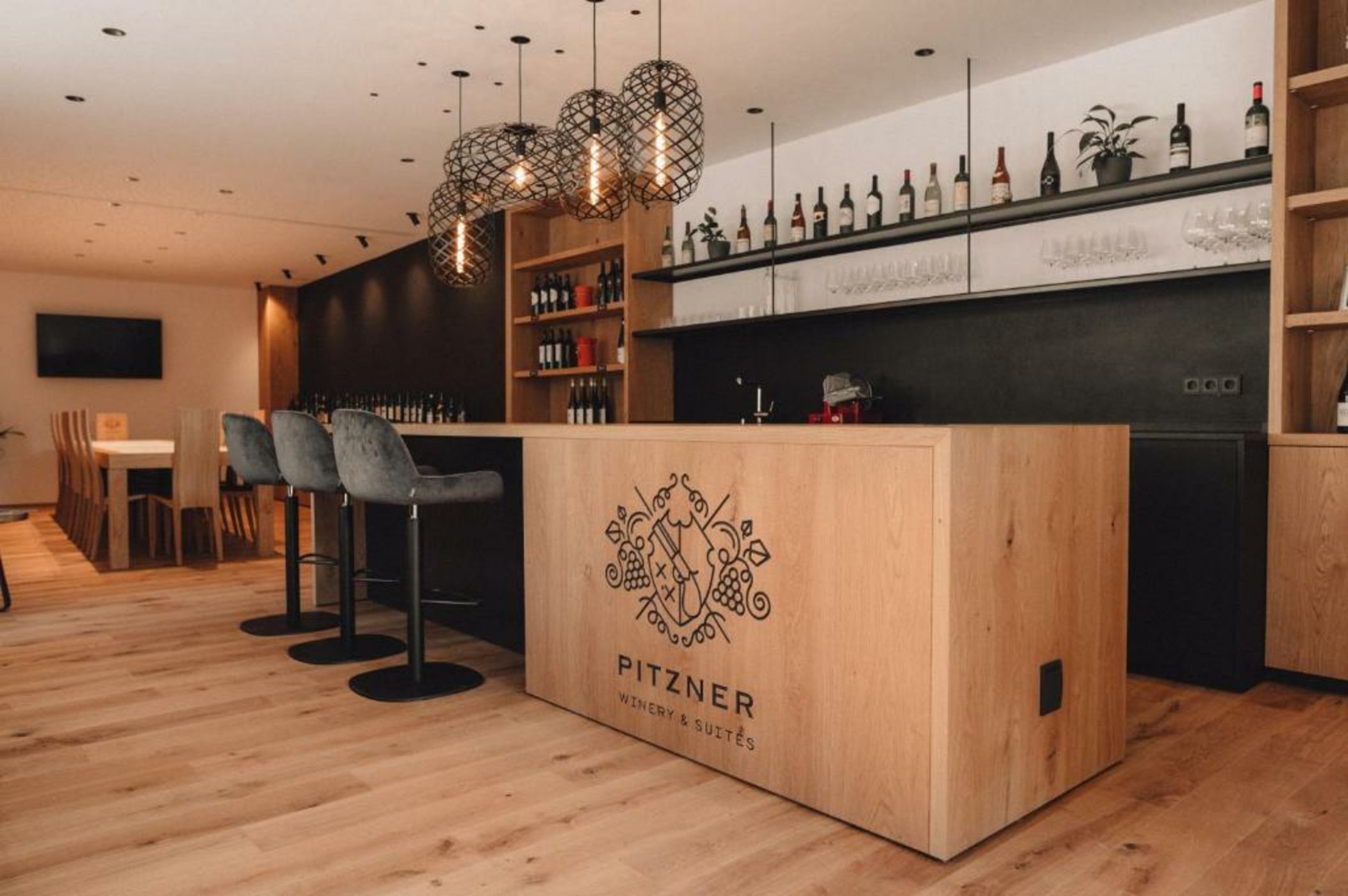 Pitzner - Winery & Suites
