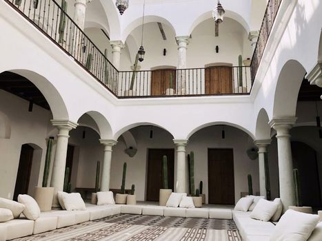 Hotel Sin Nombre