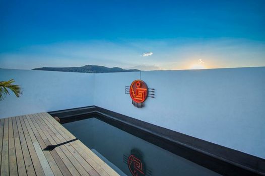 Hotel Sin Nombre