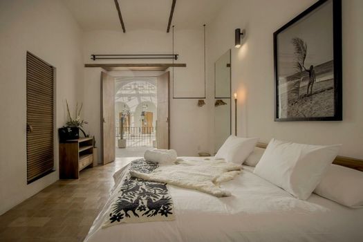 Hotel Sin Nombre