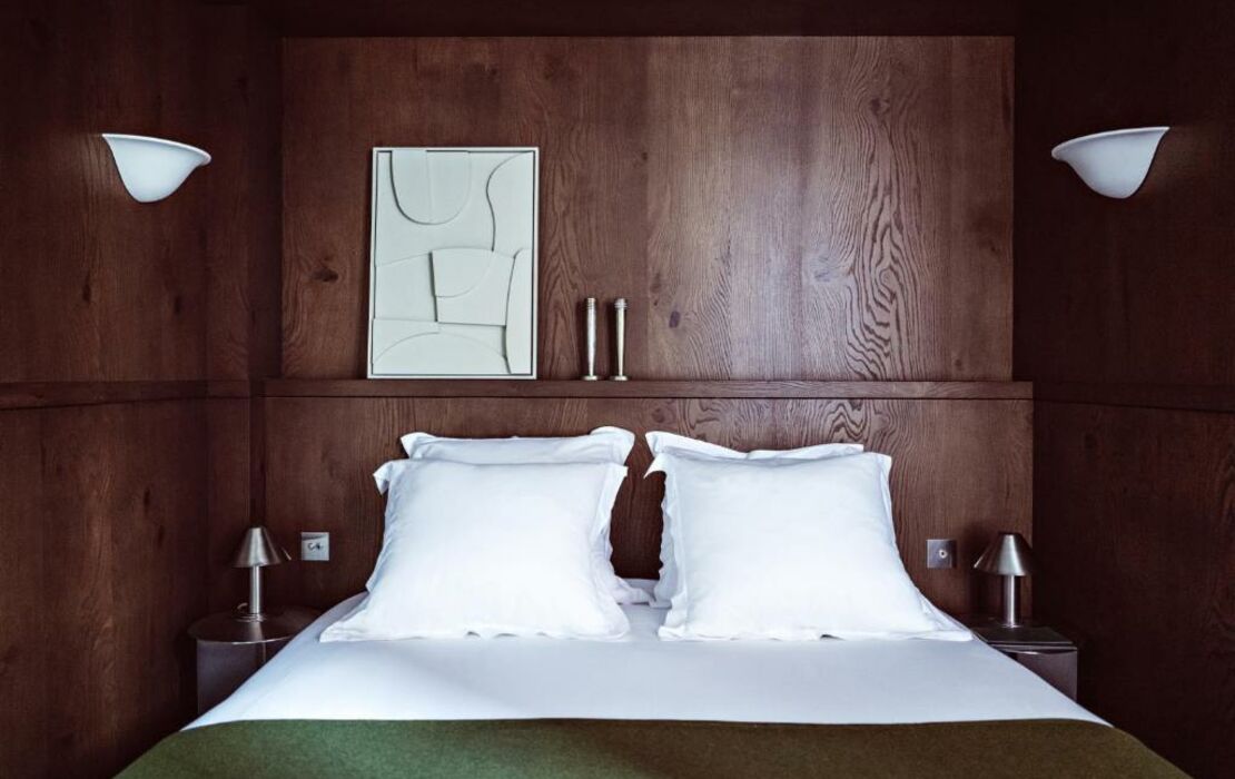 Hotel des Académies et des Arts,