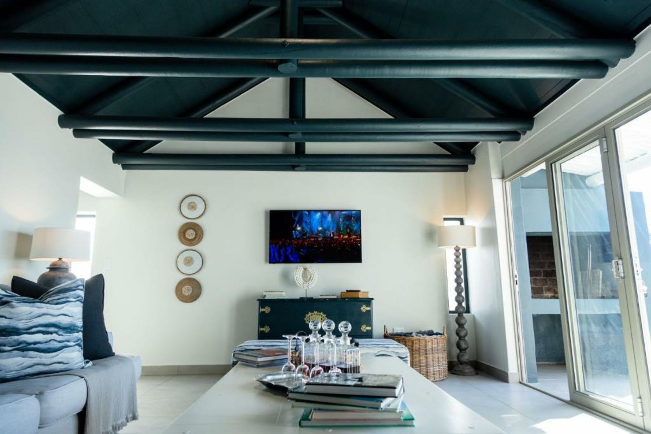 Abalone Hotel & Villa's