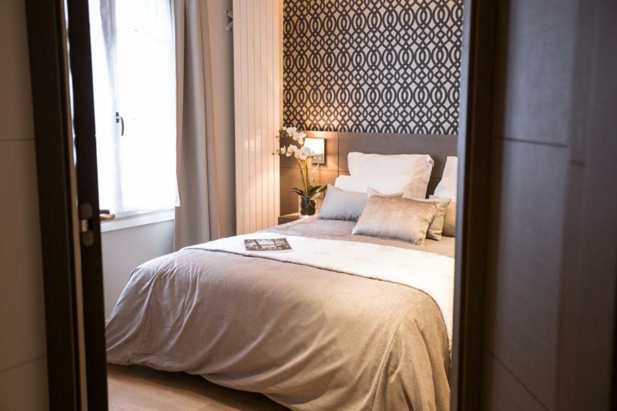 Roi de Sicile - Rivoli -- Luxury apartment hotel