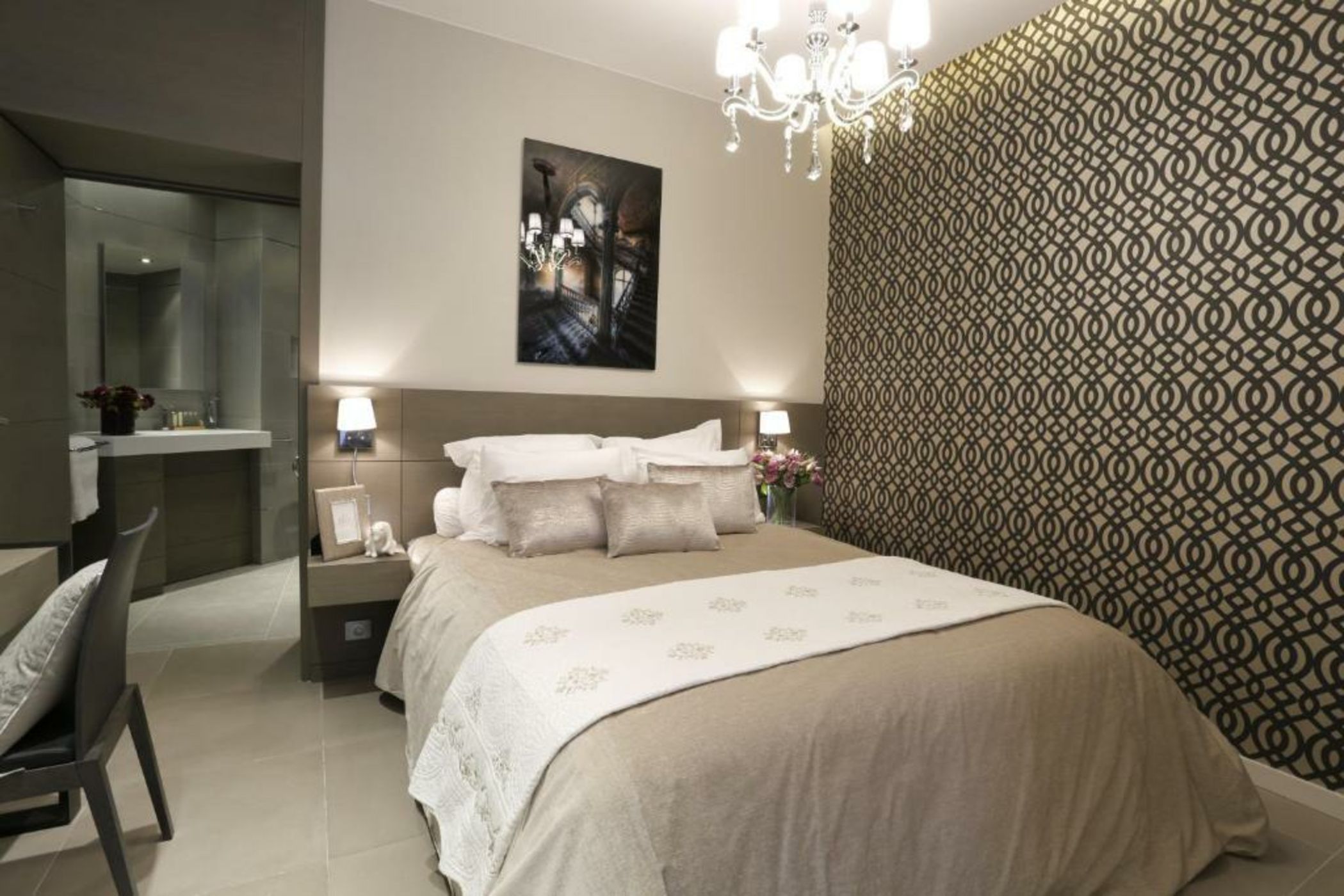 Roi de Sicile - Rivoli -- Luxury apartment hotel