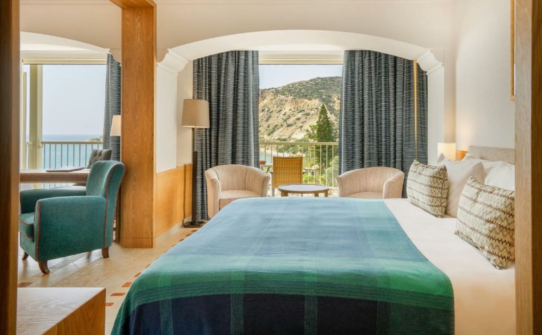 Columbia Beach Resort