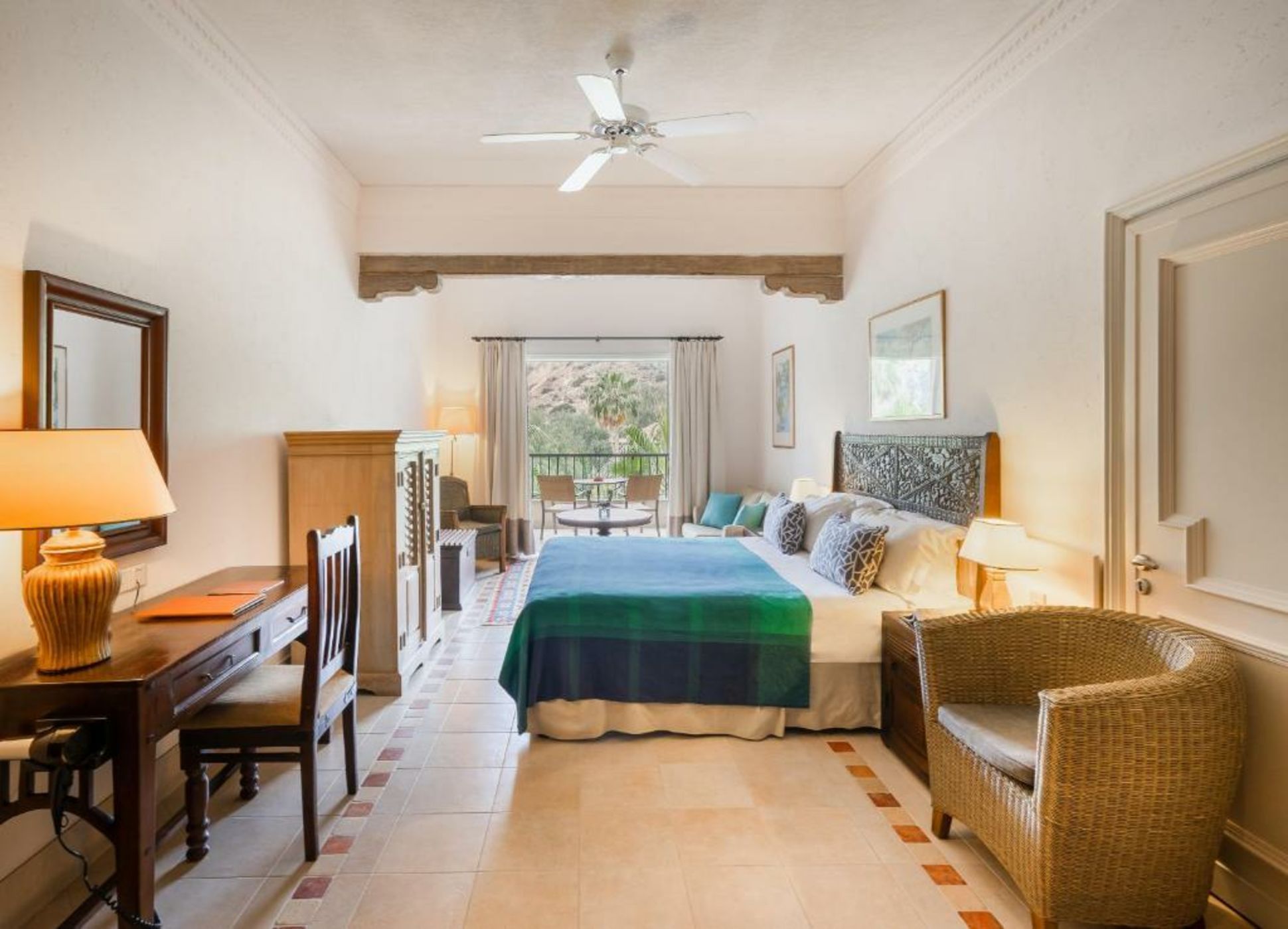 Columbia Beach Resort