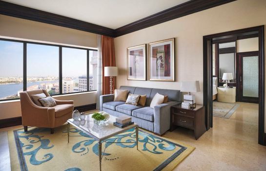 The Ritz-Carlton Abu Dhabi, Grand Canal