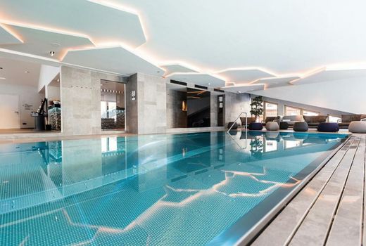 Elizabeth Arthotel