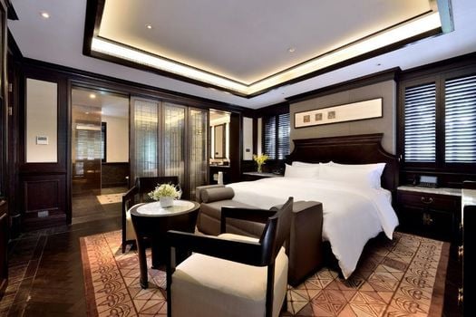 The Yihe Mansions