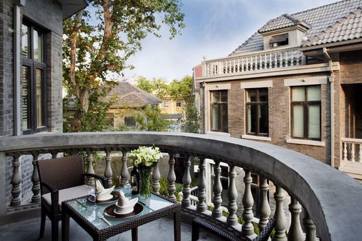 The Yihe Mansions