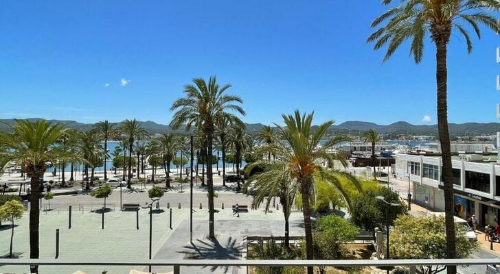 HOTEL PORTMANY · HOTEL P