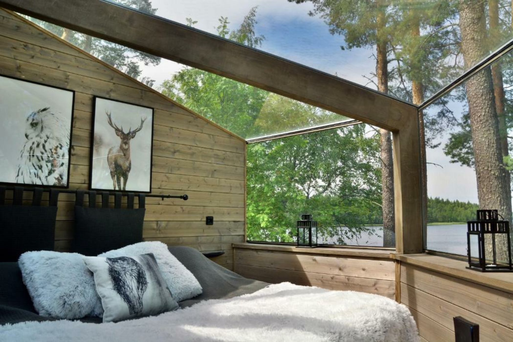 Lomakeskus Revontuli Glass Igloos