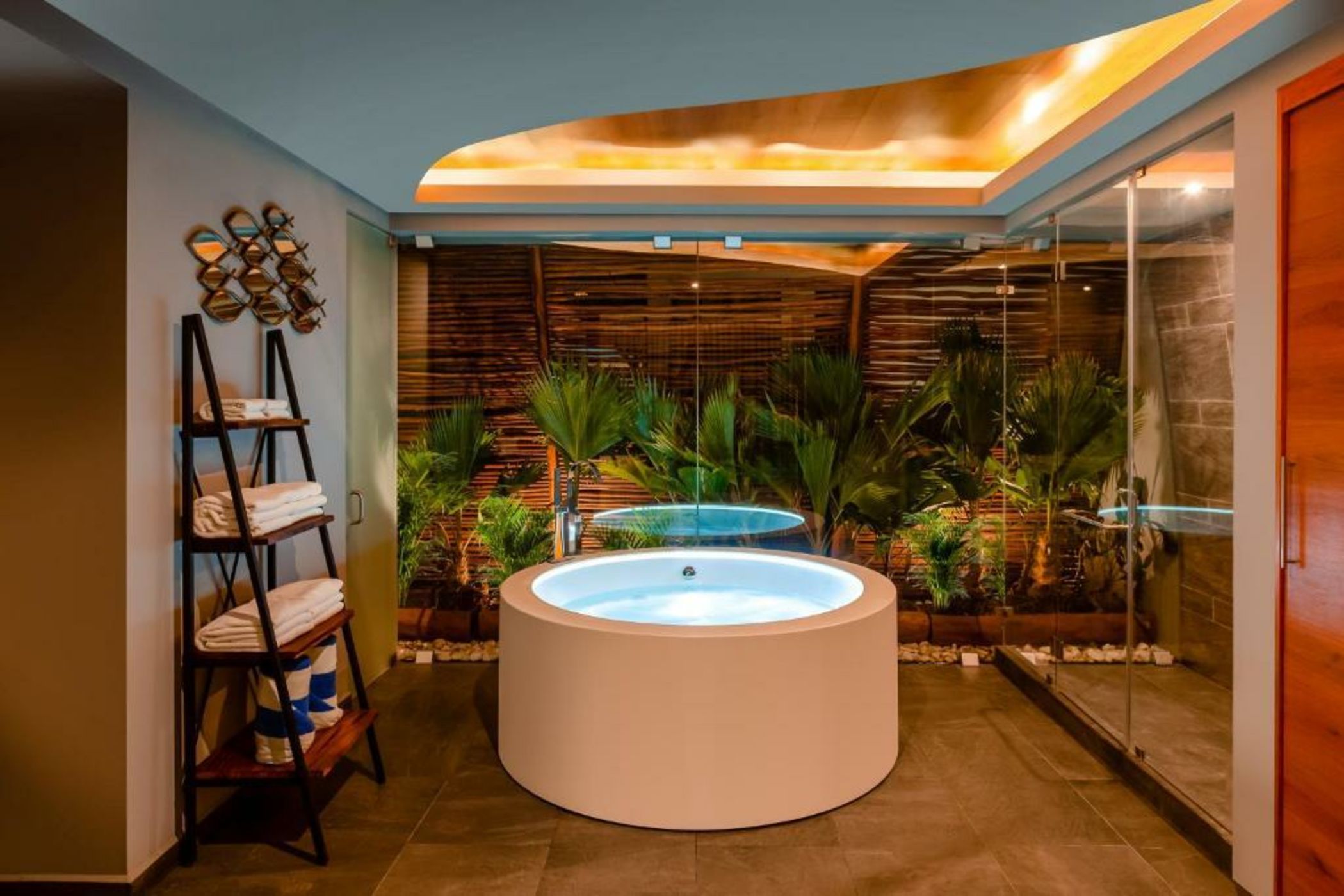 Mia Bacalar Luxury Resort & Spa