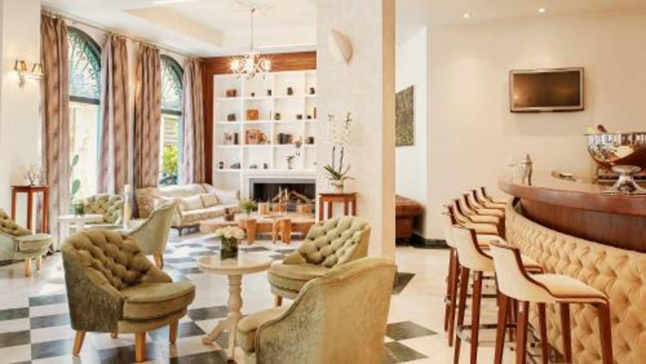 Dioni Boutique Hotel