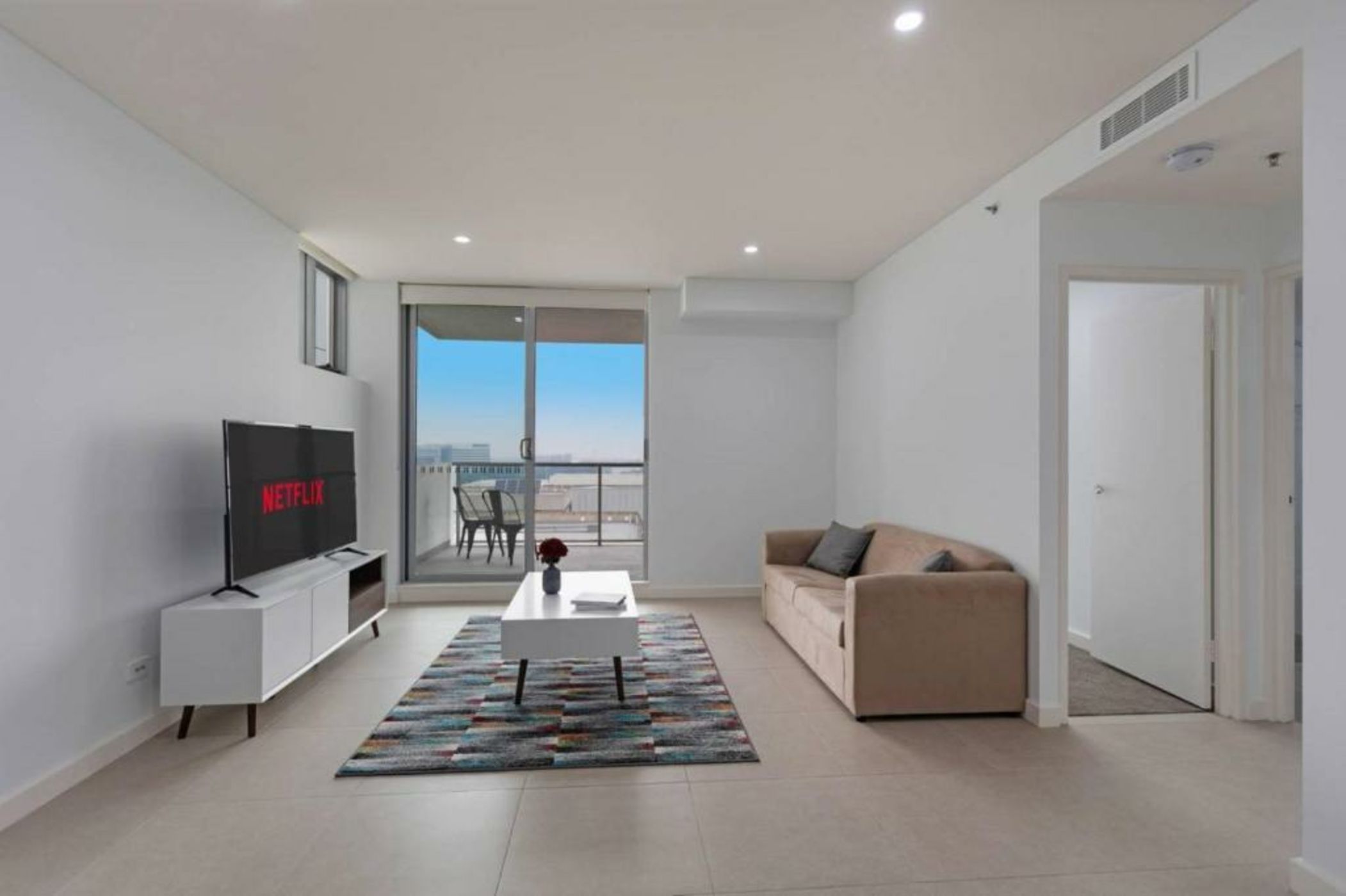 KULA Mascot Station Free Parking