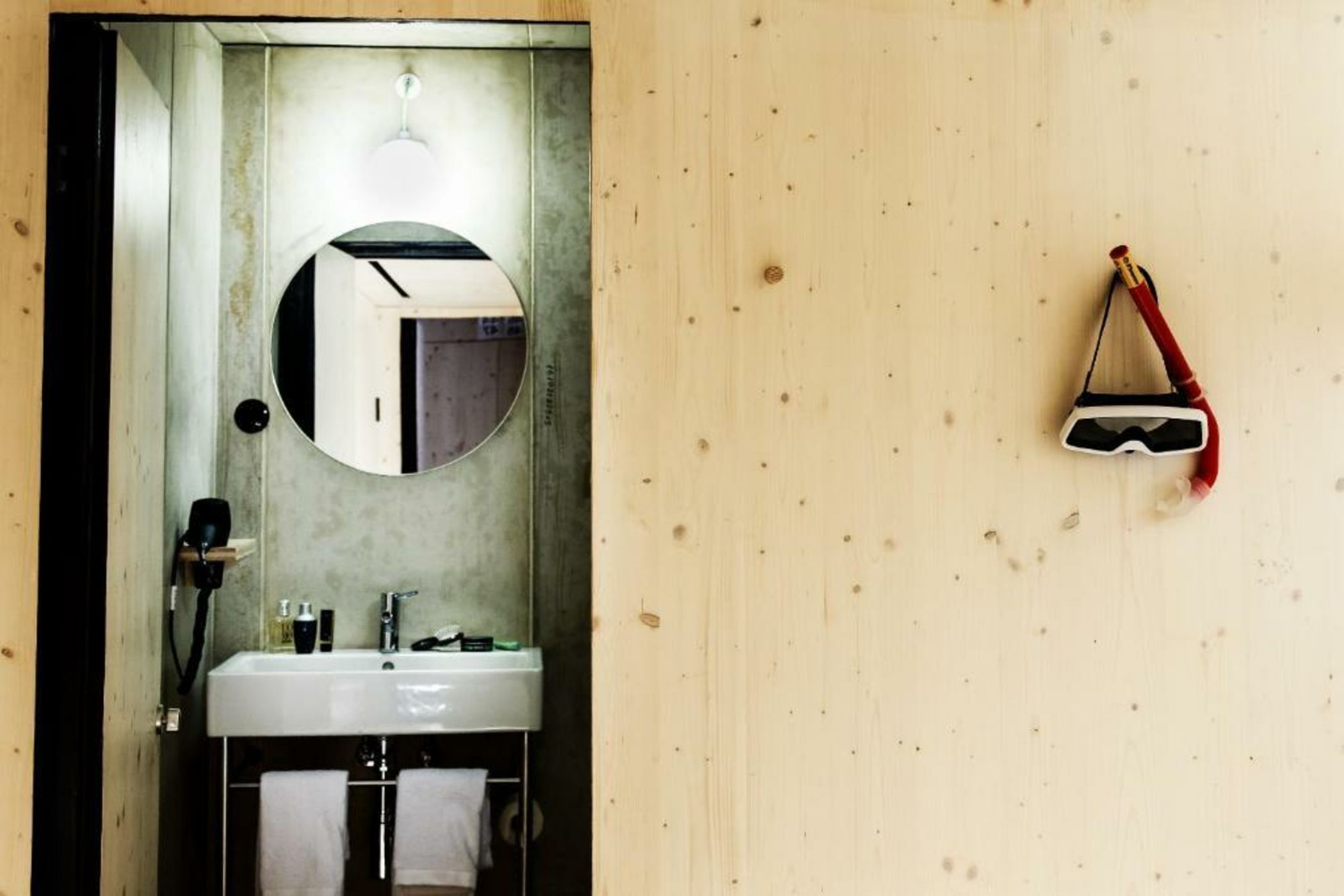 Zero Box Lodge Porto