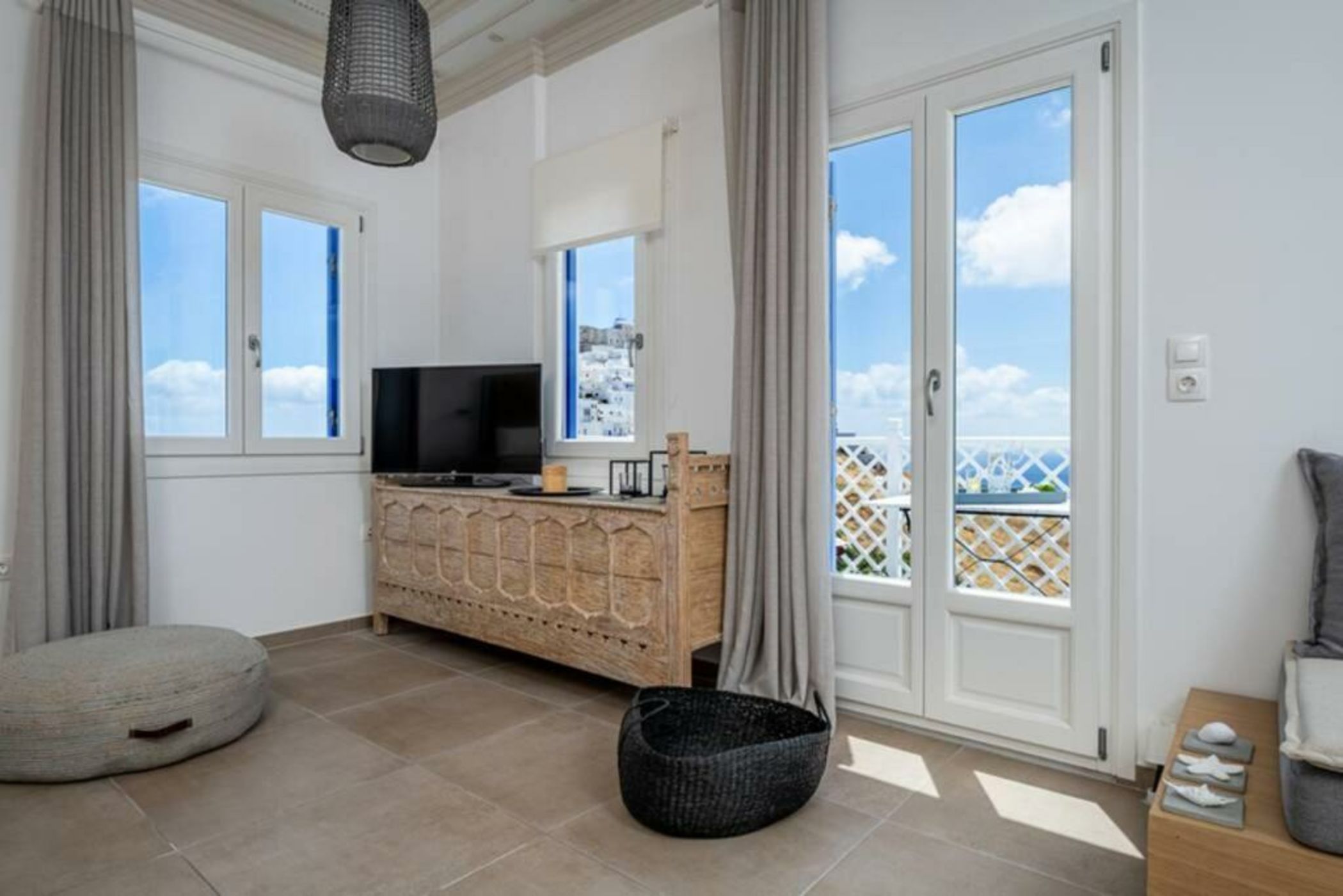 Luxury Apartment in the Heart of Astypalaia