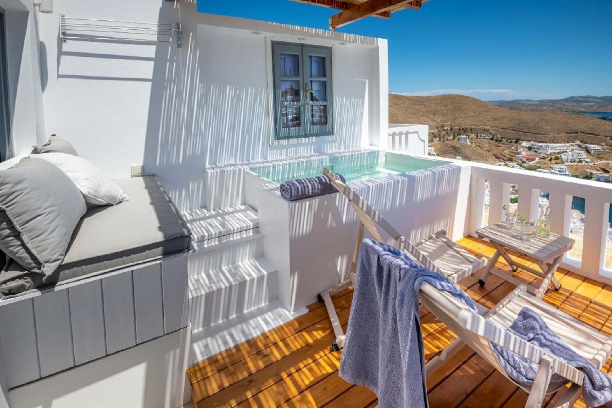 Oneiro Luxury Suites