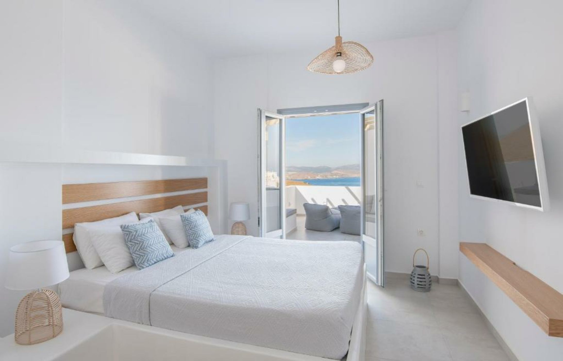 Oneiro Luxury Suites