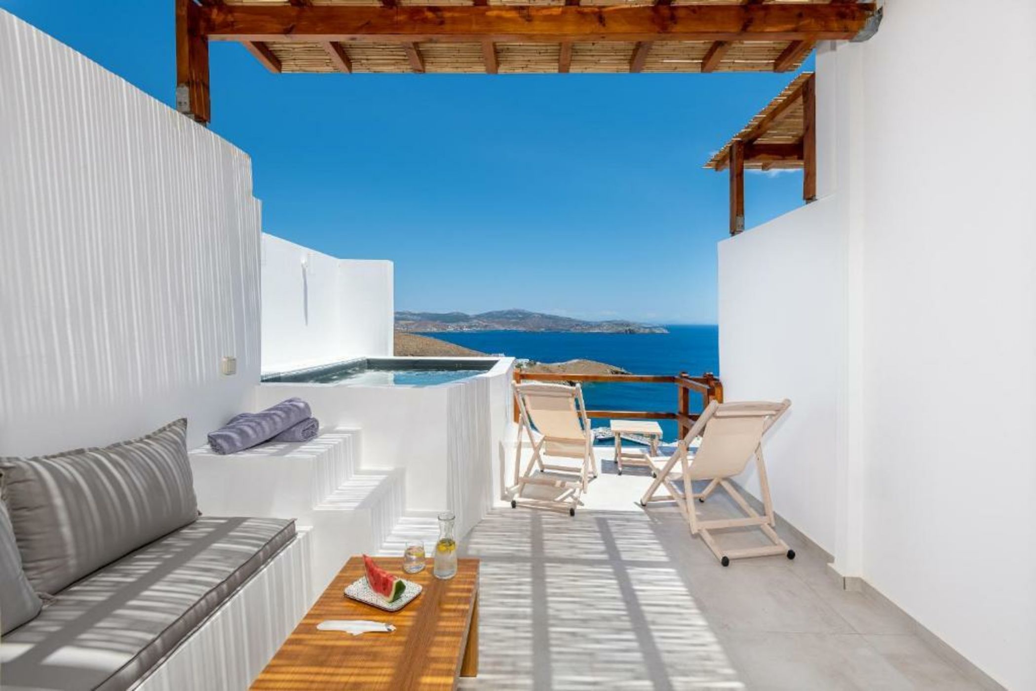 Oneiro Luxury Suites