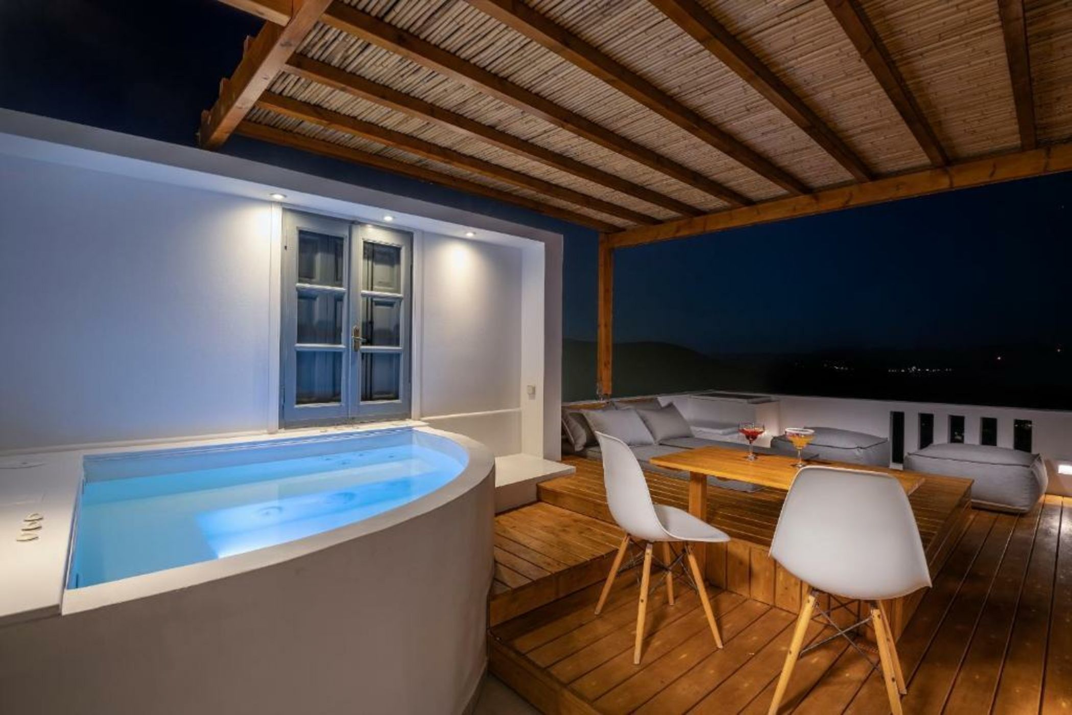 Oneiro Luxury Suites