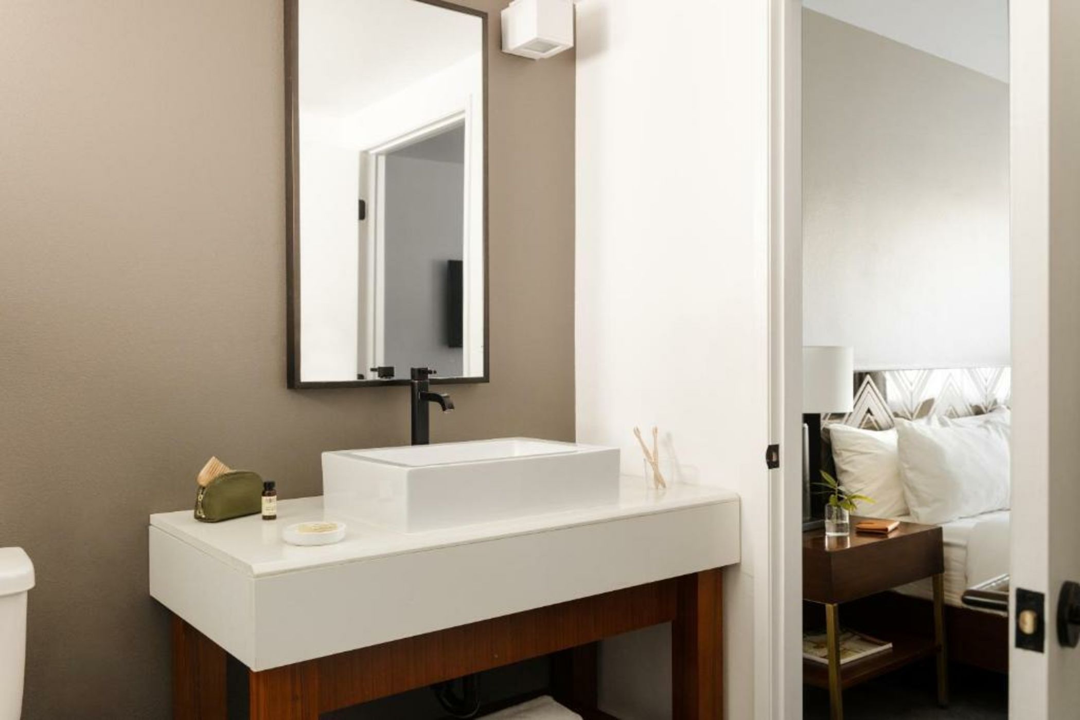 Sonder V Palm Springs