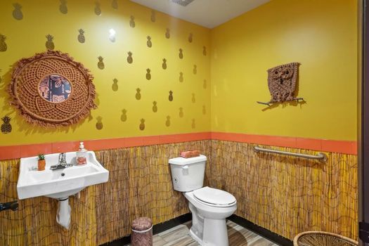 Tiki Hotel