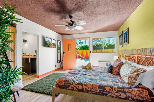 Tiki Hotel