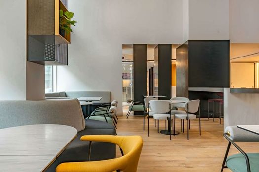 YOTEL Porto