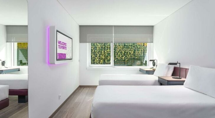 YOTEL Porto