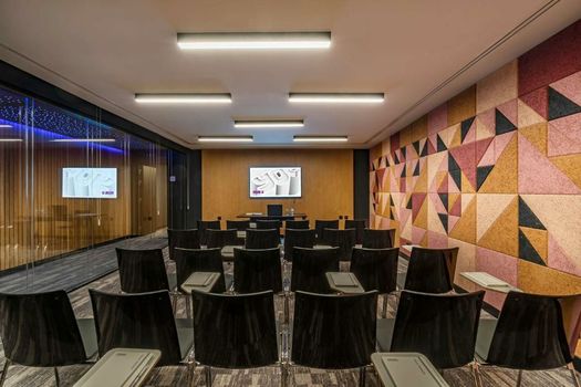 YOTEL Porto