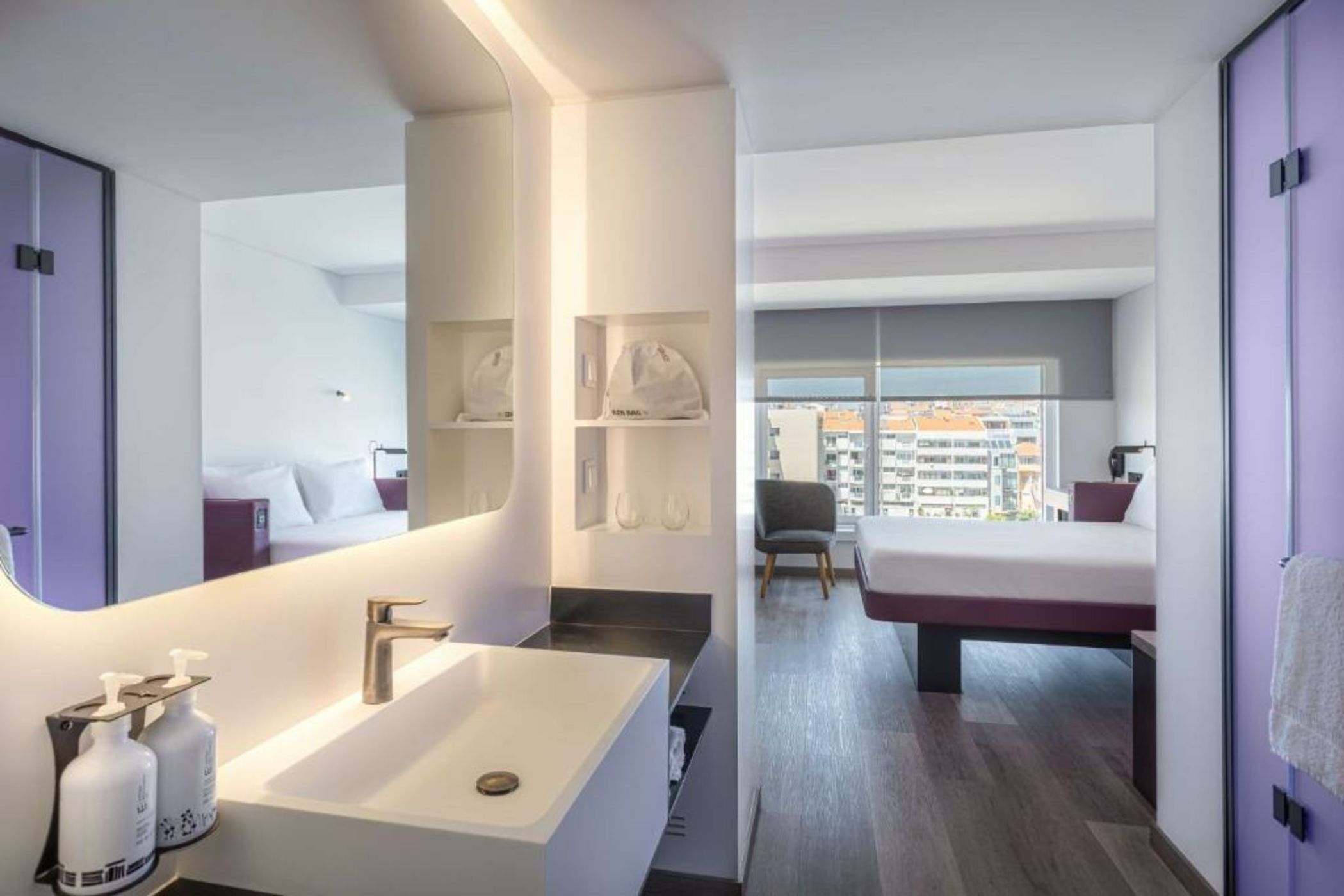 YOTEL Porto