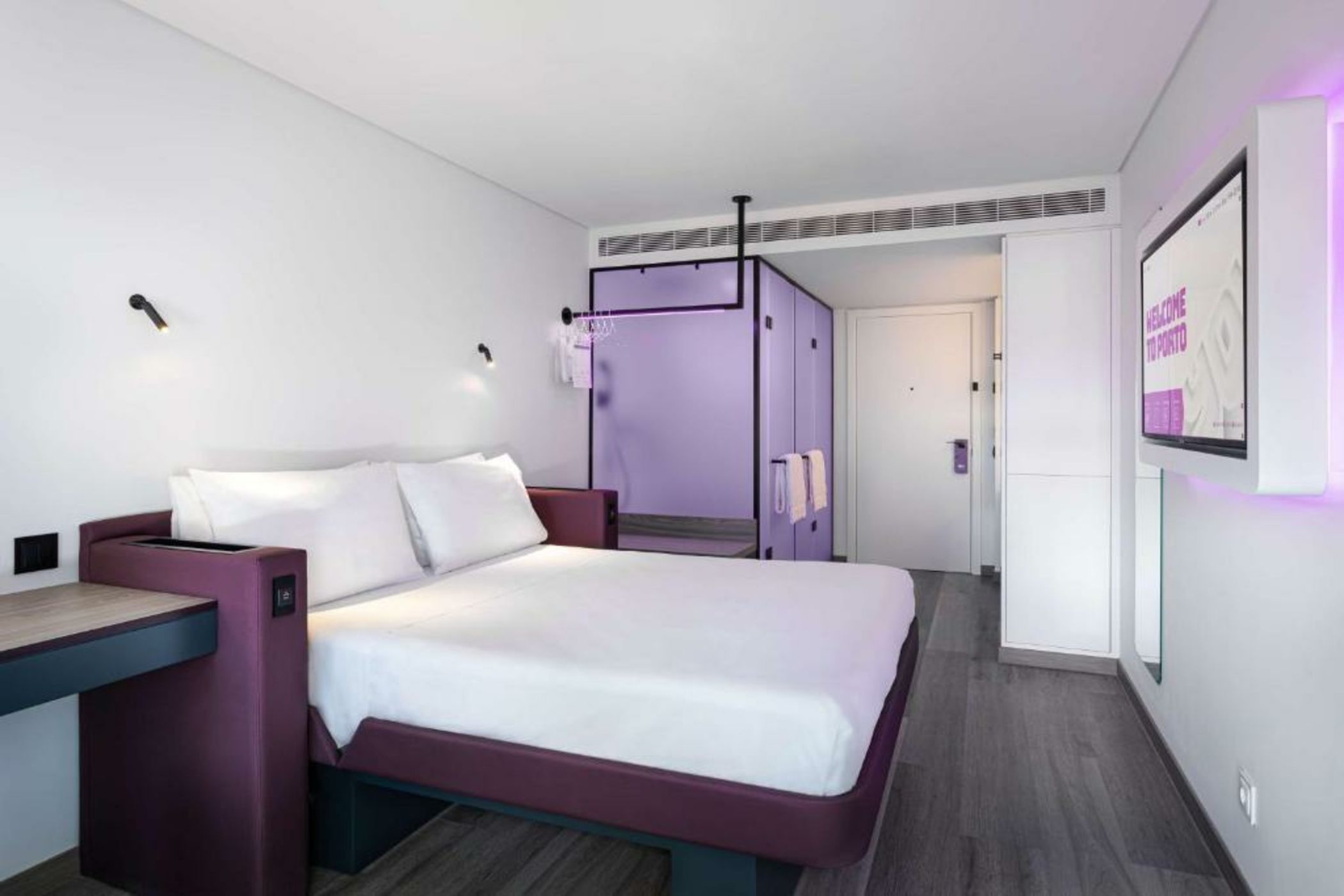 YOTEL Porto