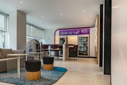 YOTEL Porto