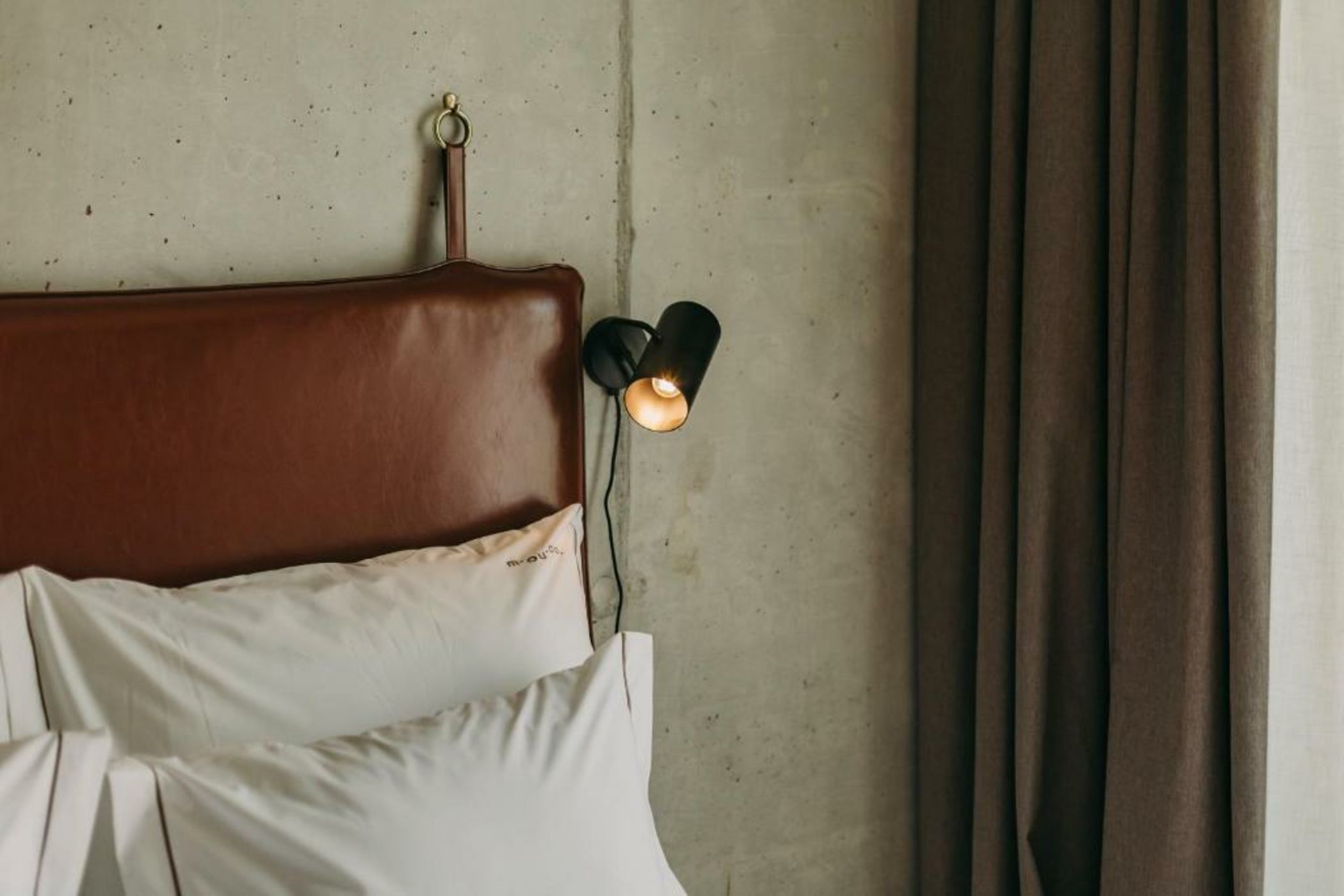 Mouco Hotel - Stay, Listen & Play