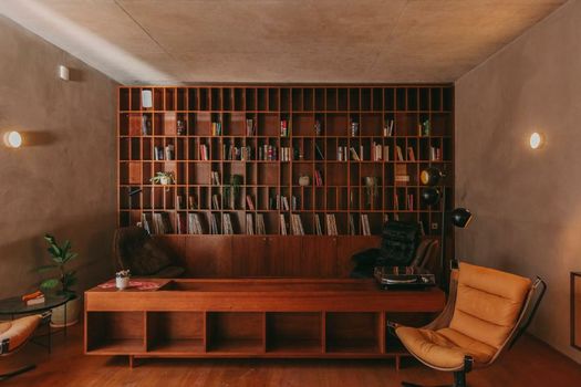 Mouco Hotel - Stay, Listen & Play