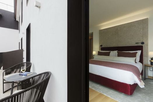 NEYA Porto Hotel
