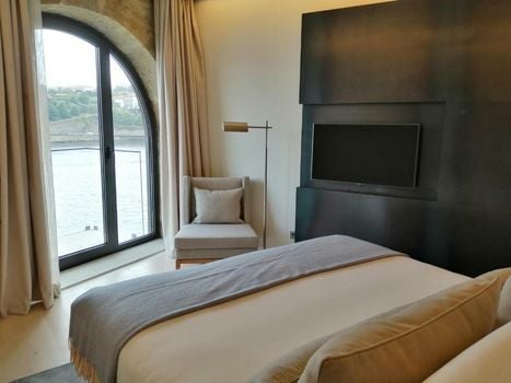 NEYA Porto Hotel