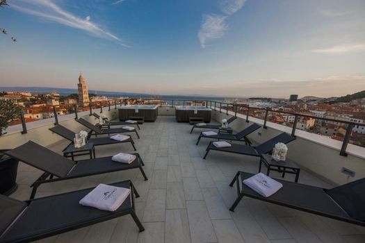 Cornaro Hotel