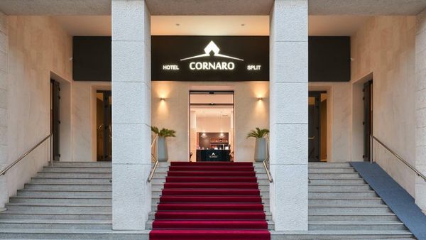 Cornaro Hotel