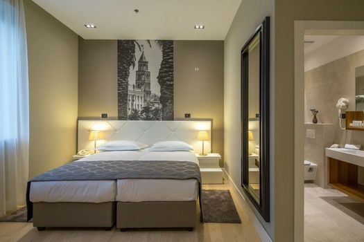 Cornaro Hotel