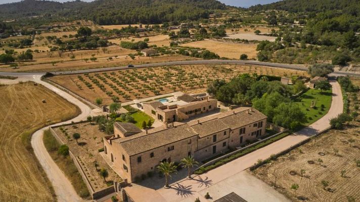 Hotel Rural Es Riquers