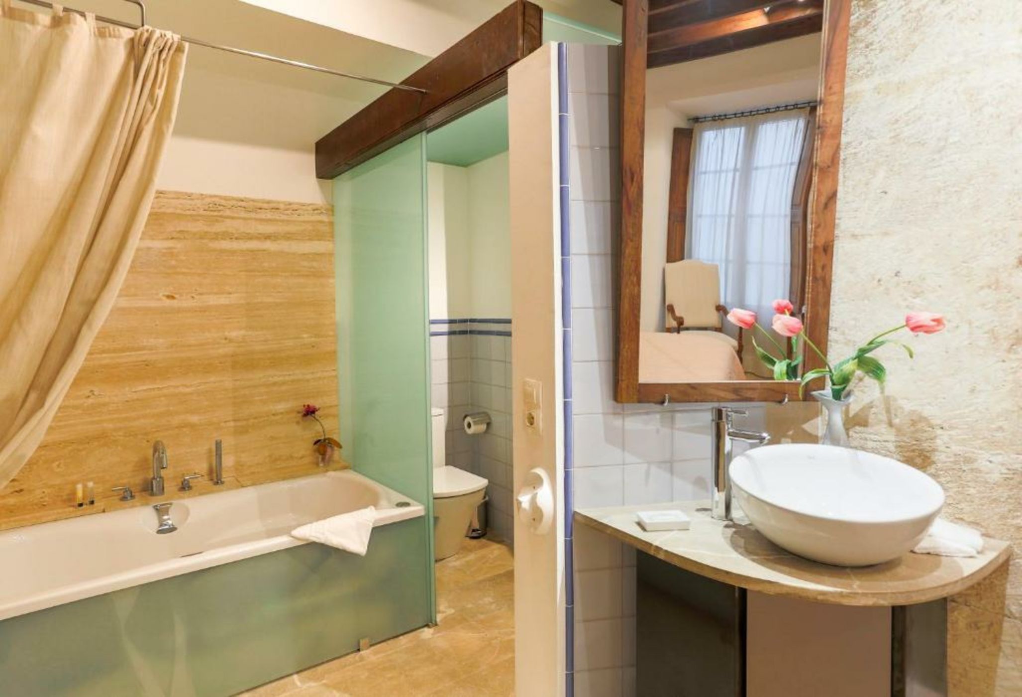 Can Joan Capo - Adults Only