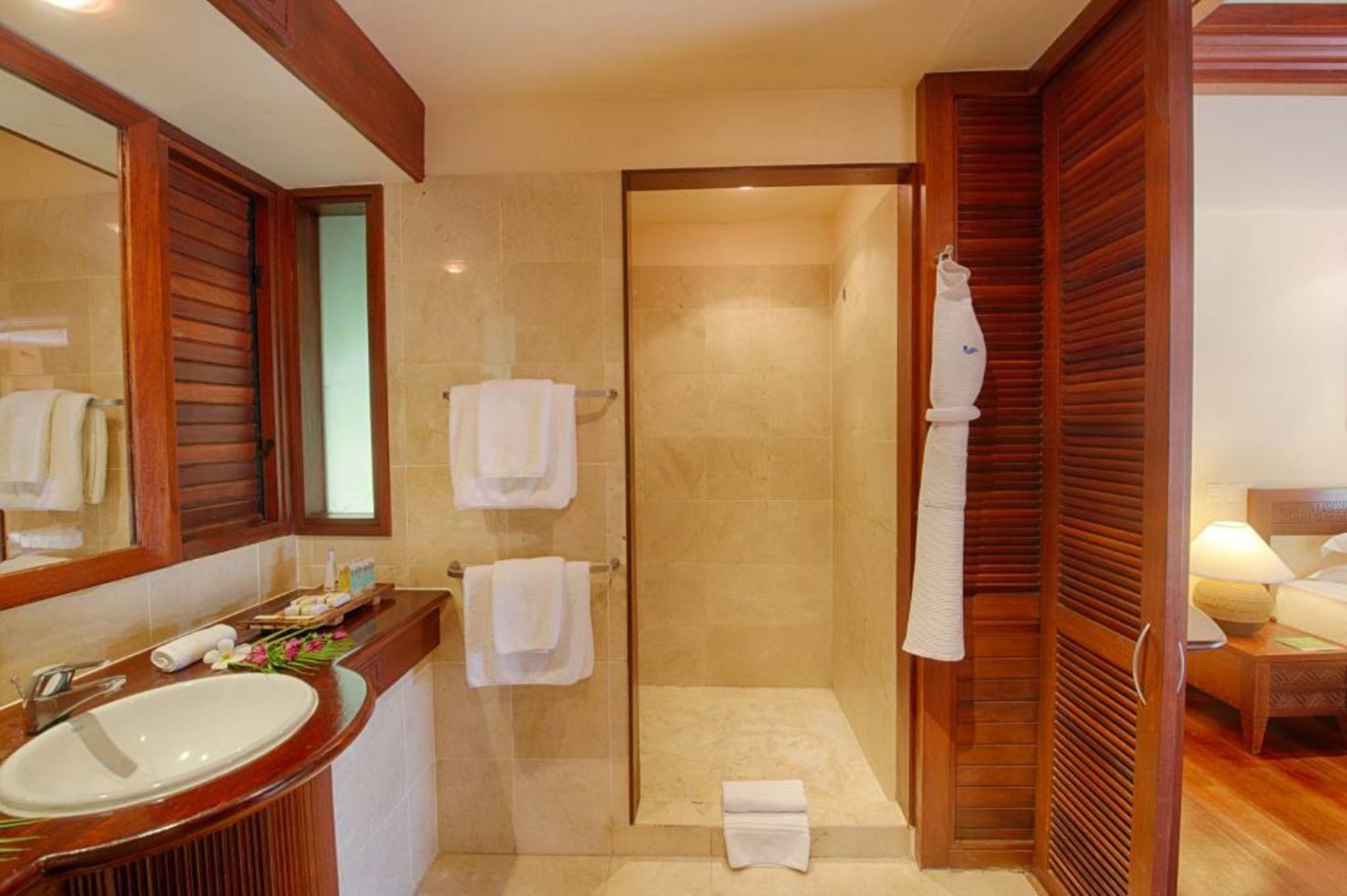 Manava Beach Resort & Spa Moorea