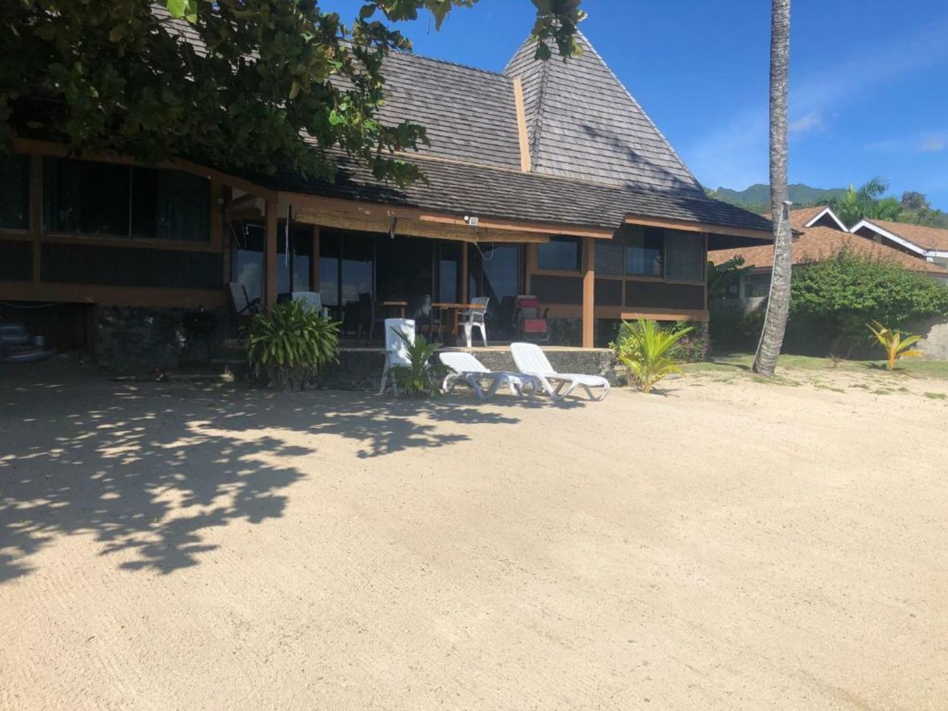 Chez Jay Moorea Beach House