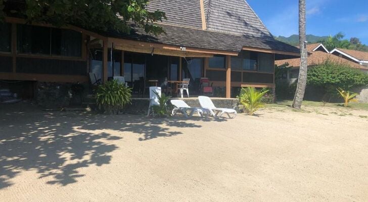 Chez Jay Moorea Beach House